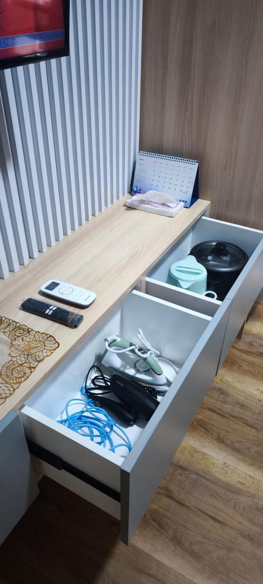 Classy! 2Br Apartment - Modern Comfort In West Jakarta Cbd Bagian luar foto